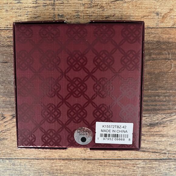 Tahari Gold Tone Black Clover Necklace Stud Earrings Set 18in + Extender New - Picture 6 of 6